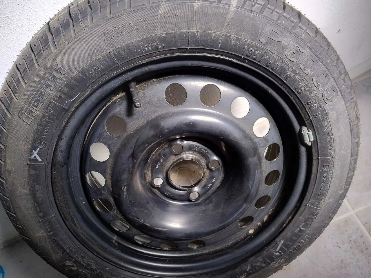 Billede 1 - Pirelli p6000 185/60/15