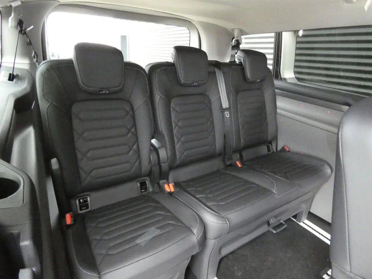Billede 18 - Ford Tourneo Custom 320 L2H1 2,0 EcoBlue Titanium 170HK 8g Aut.