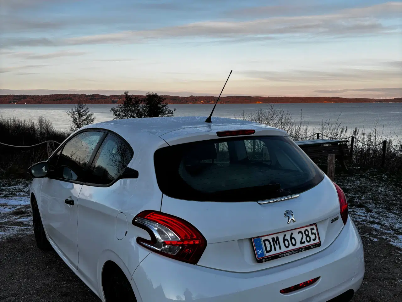 Billede 3 - Peugeot 208 med nyere motor sælges