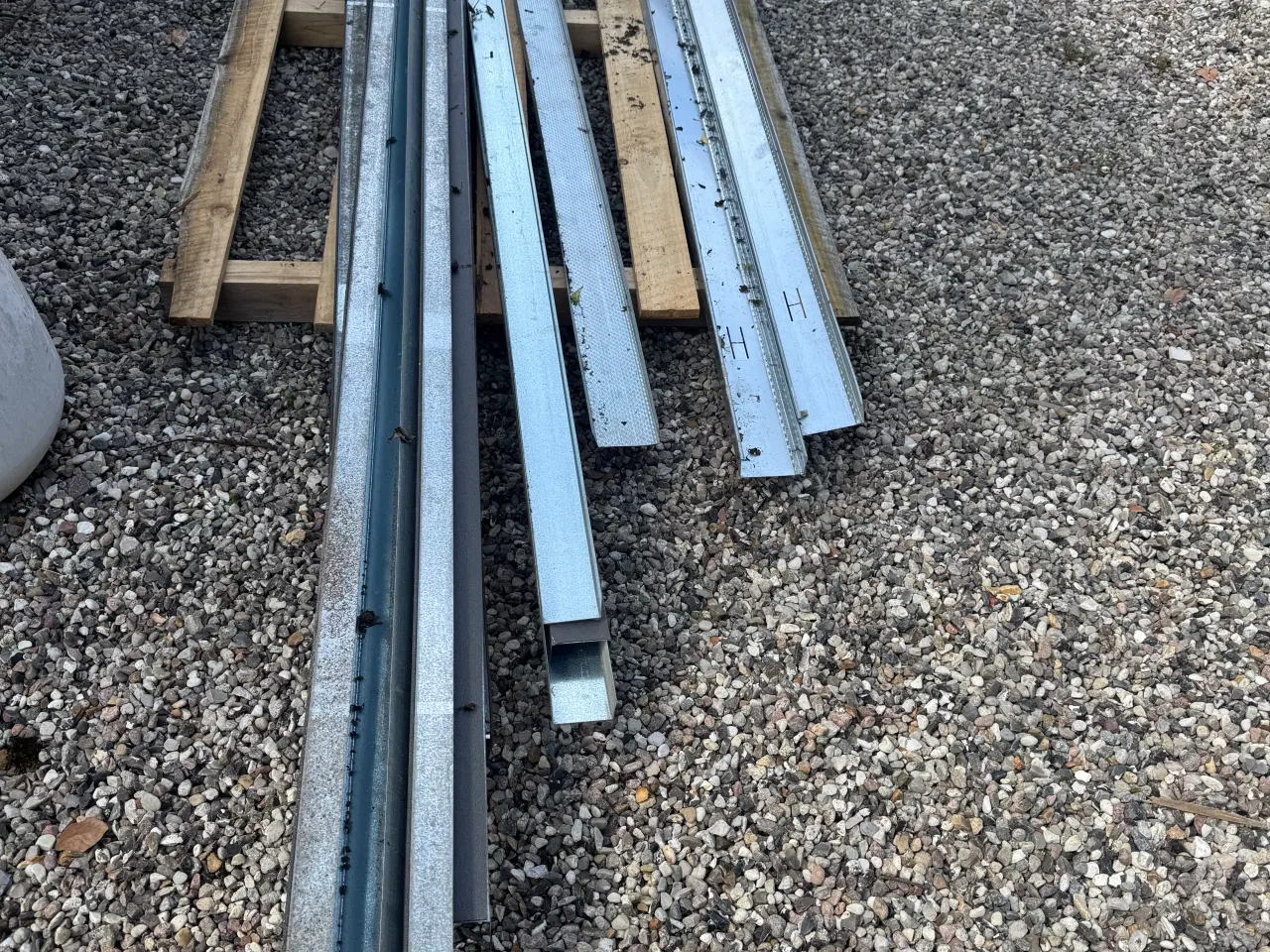 Billede 4 - Knauf gul/loftskinne med skum SKP70 - 360cm