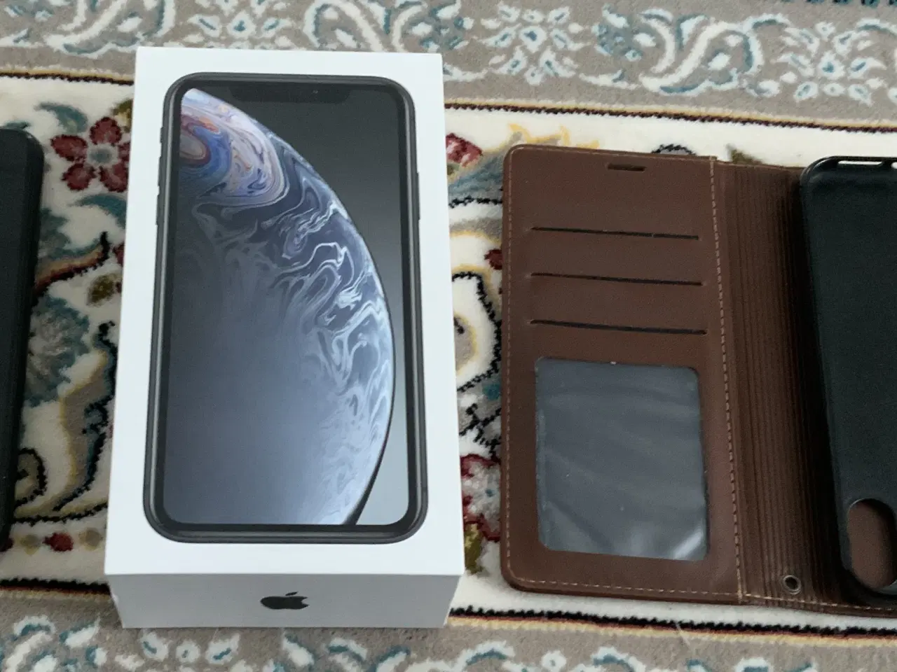 Billede 1 - iPhone XR 64GB  værker som den skal