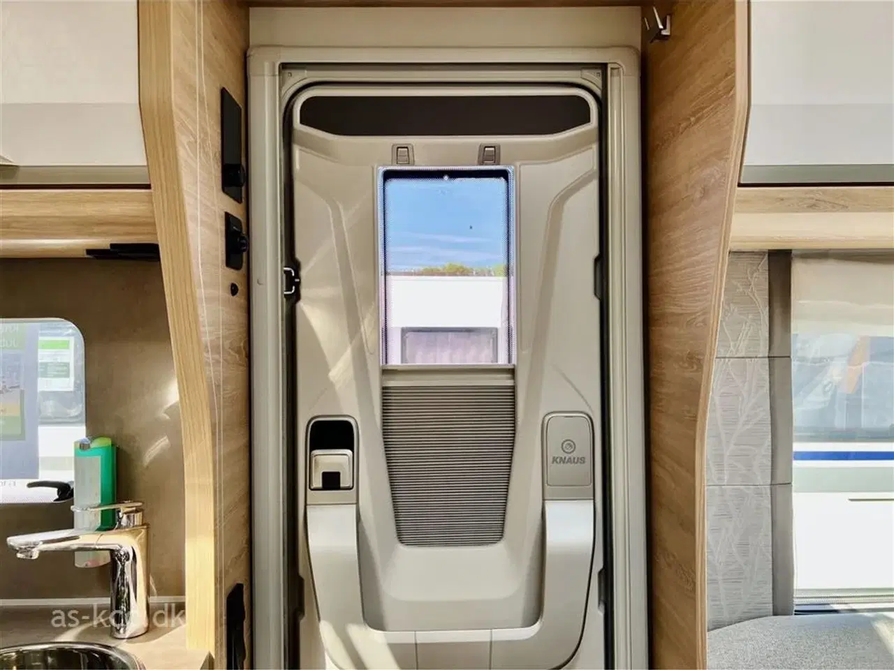 Billede 12 - 2024 - Knaus Südwind 460 EU 60 Års Jubilæumsmodel   Knaus Südwind 460 EU 60 Års Jubilæumsmodel | Enkelte senge