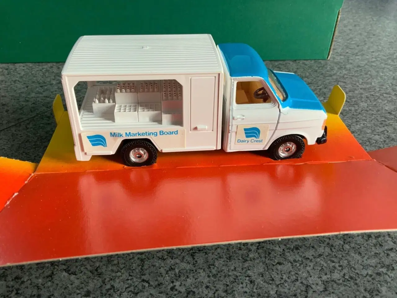 Billede 5 - Corgi Toys No. 405 Ford Transit