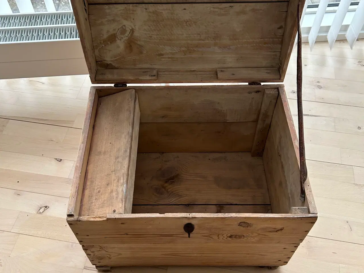 Billede 5 - Meget gammel trækiste