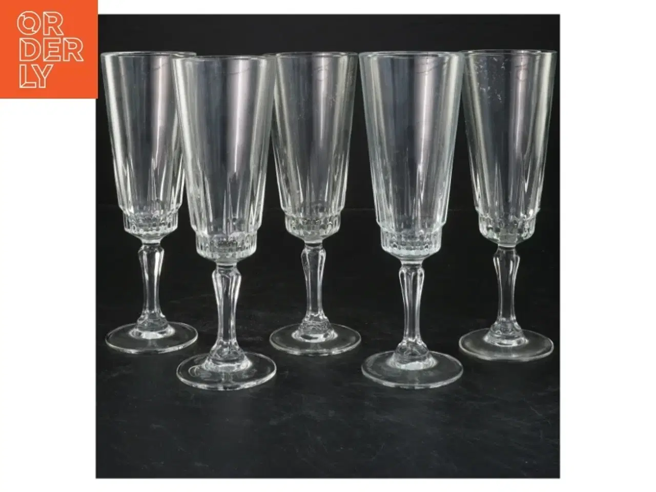 Billede 1 - Champagnesæt af 5 glas (str. 18x6 cm)