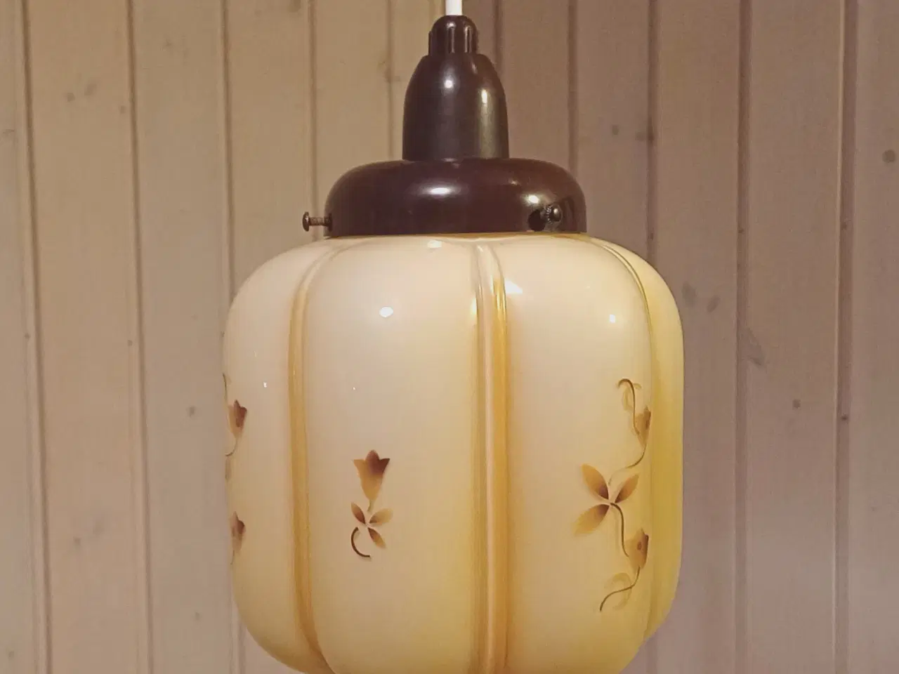 Billede 6 - Vintage/Retro loftlampe med glasskærm og bakelit.