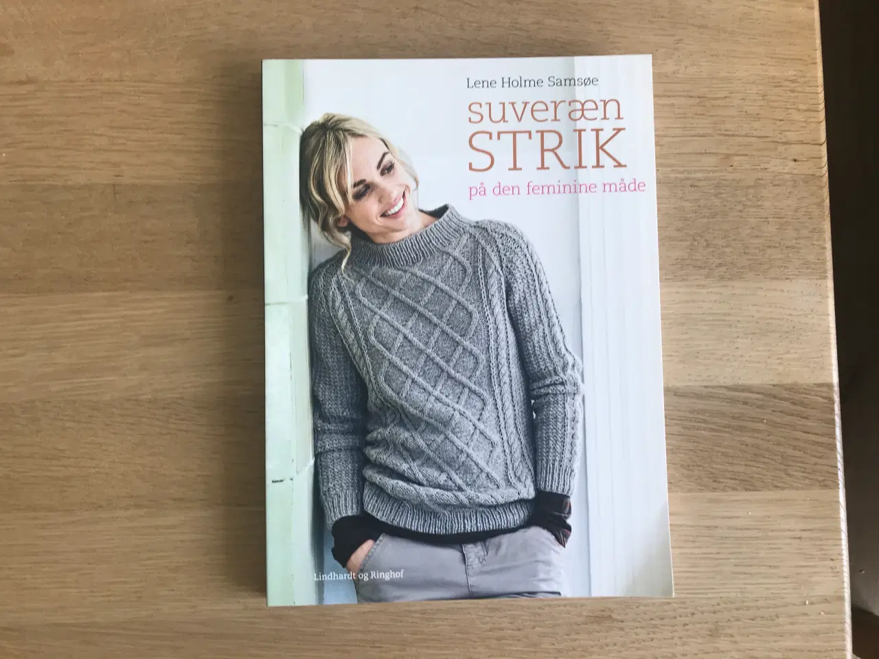 Billede 1 - Suveræn STRIK  på den feminine måde