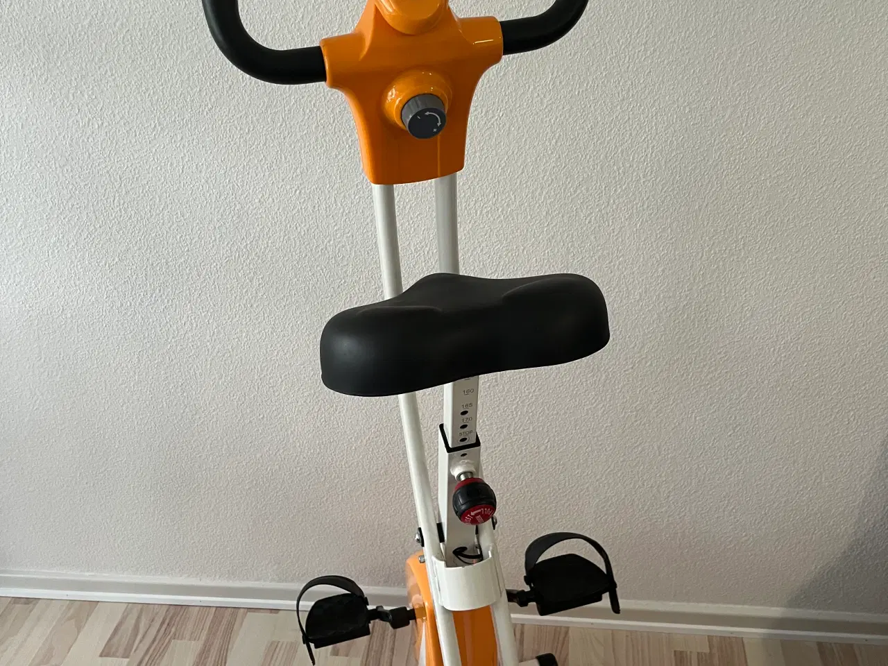 Billede 1 - Motionscykel sammenklappelig i fin stand!
