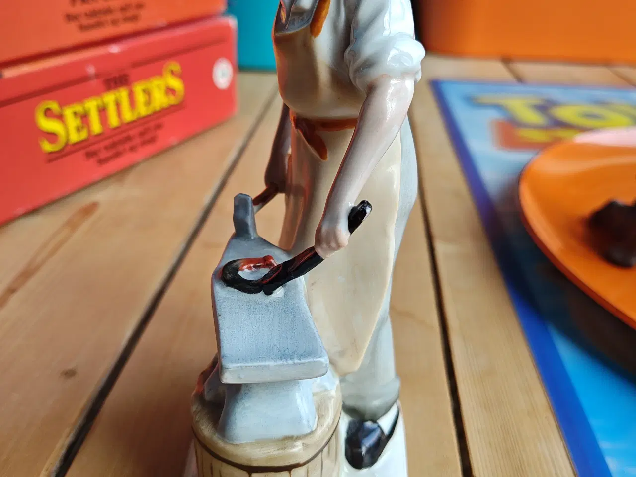Billede 5 - Smed Figur med Ambolt