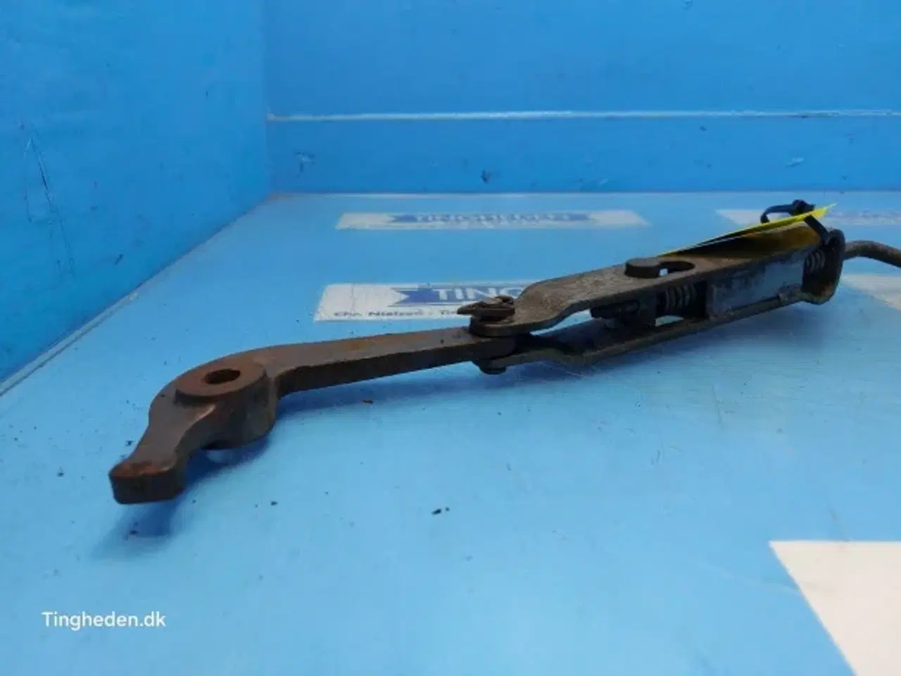Billede 3 - Massey Ferguson 690 Differentialespærrepedal 1679444M1