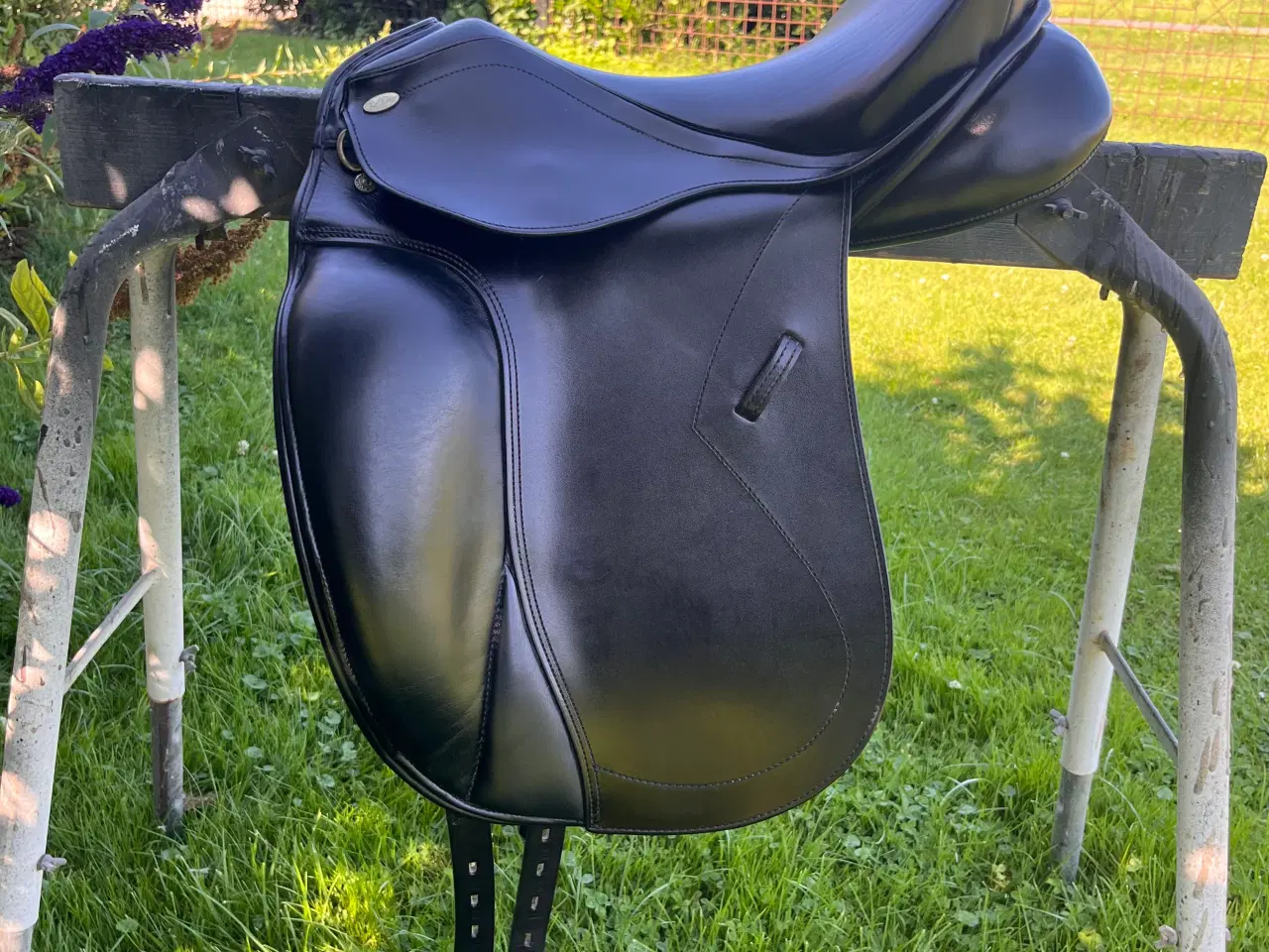 Billede 1 - Dressursadel, Kentaur Elektra 16.5 fit 3, sort