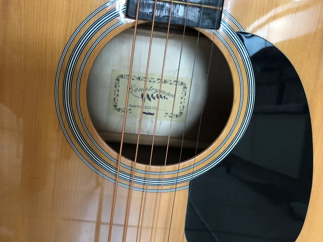 Billede 7 - Velholdt akustisk guitar