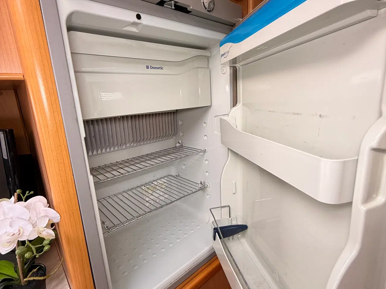 Billede 15 - Kabe Safir GLE / Enduro Mover / Thule Markise