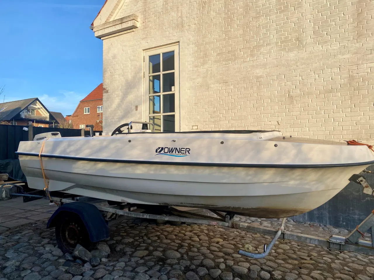 Billede 1 - 14 fod styrepult båd med trailer