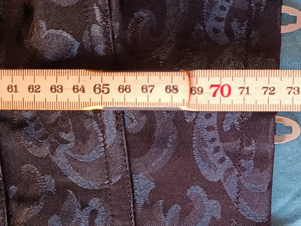 Billede 5 - Sort brokade korset