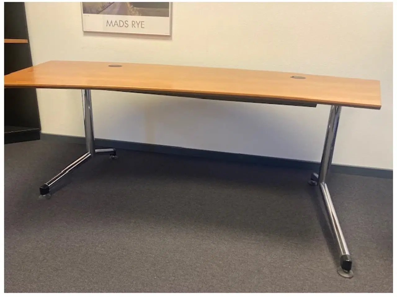 Billede 5 - Kontormøbler komplet