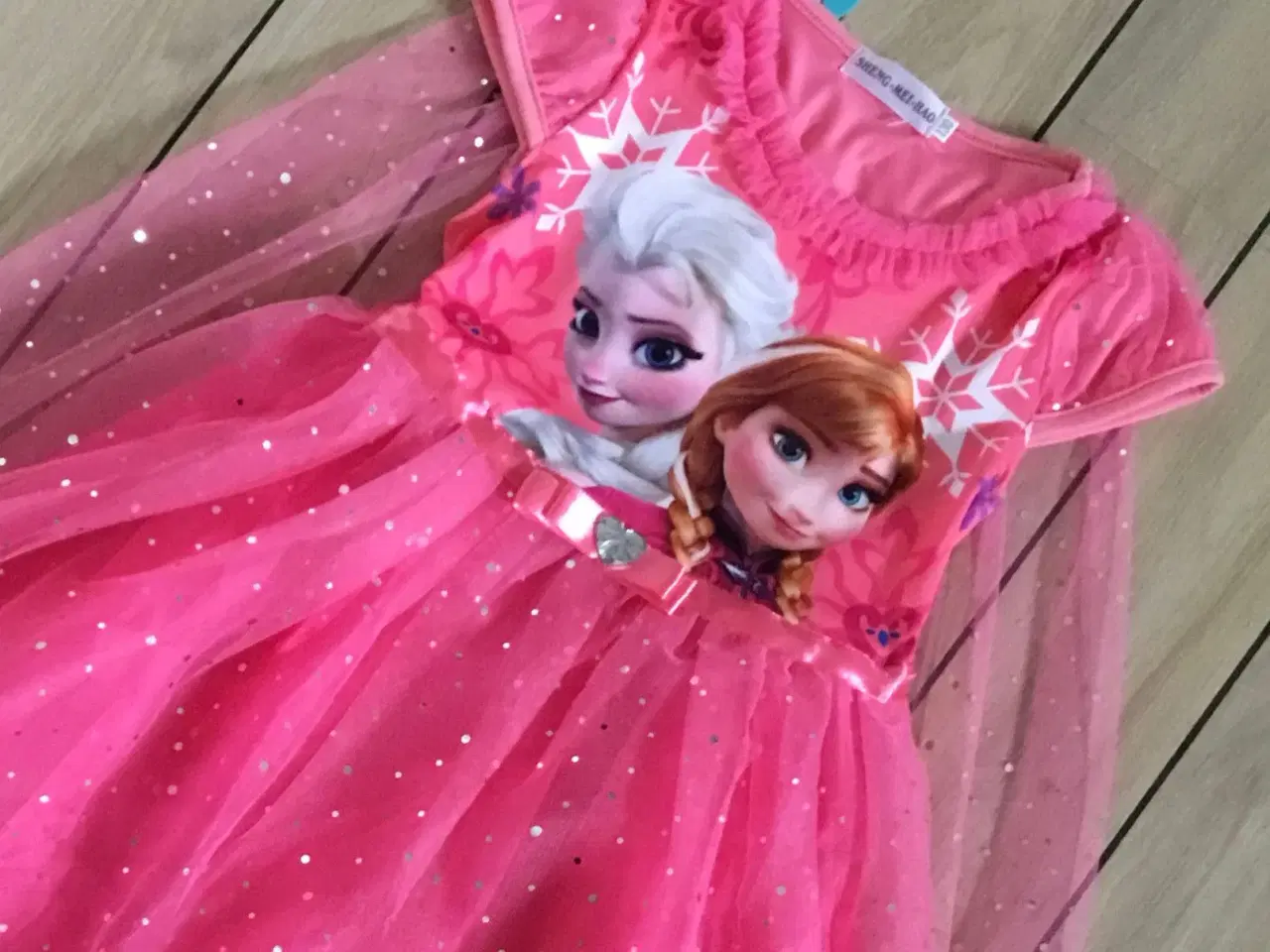 Billede 9 - Frost kjole + slør str. 110 med Elsa og Anna kjole
