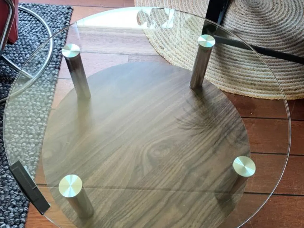 Billede 5 - 2 Runde sofa bord med glas