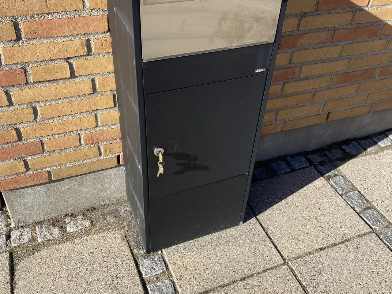 Billede 1 - Postpakkekasse / ALLUX