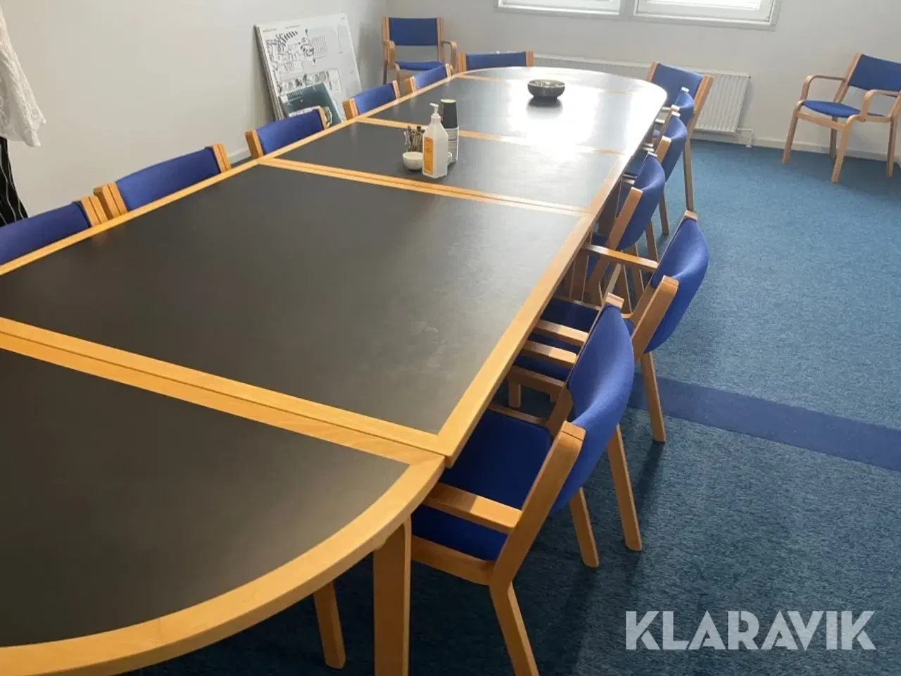 Billede 10 - Kontormøbler med 14 stole