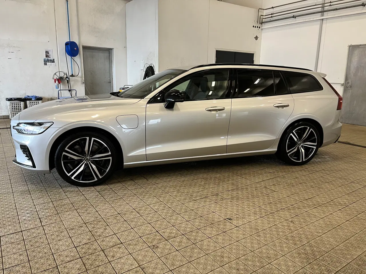 Billede 1 - Volvo V60 T6 R-Design