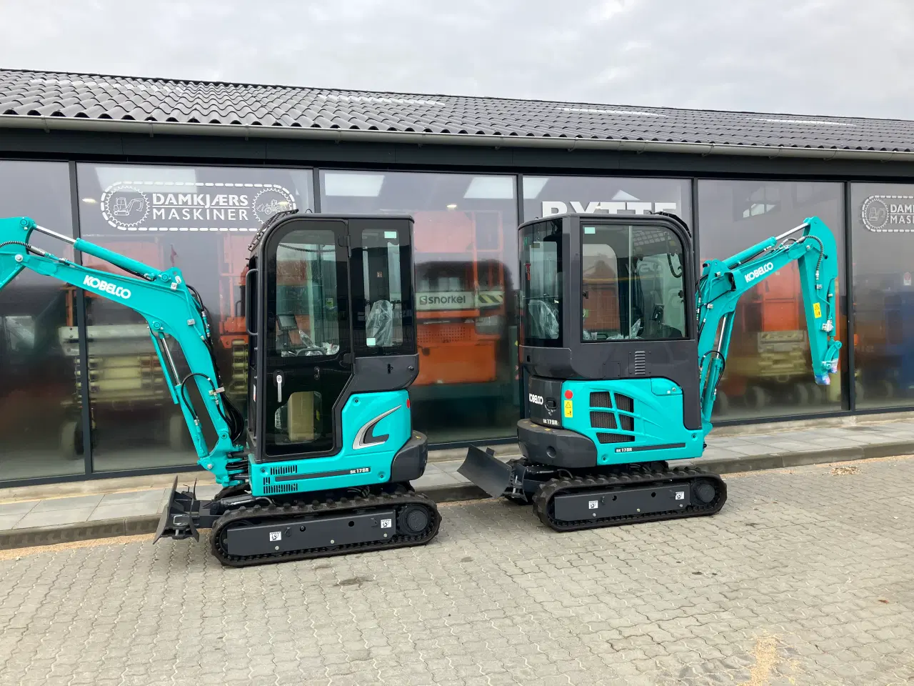 Billede 11 - Kobelco SK17SR-3 Med stor bakkamera fabriksny.
