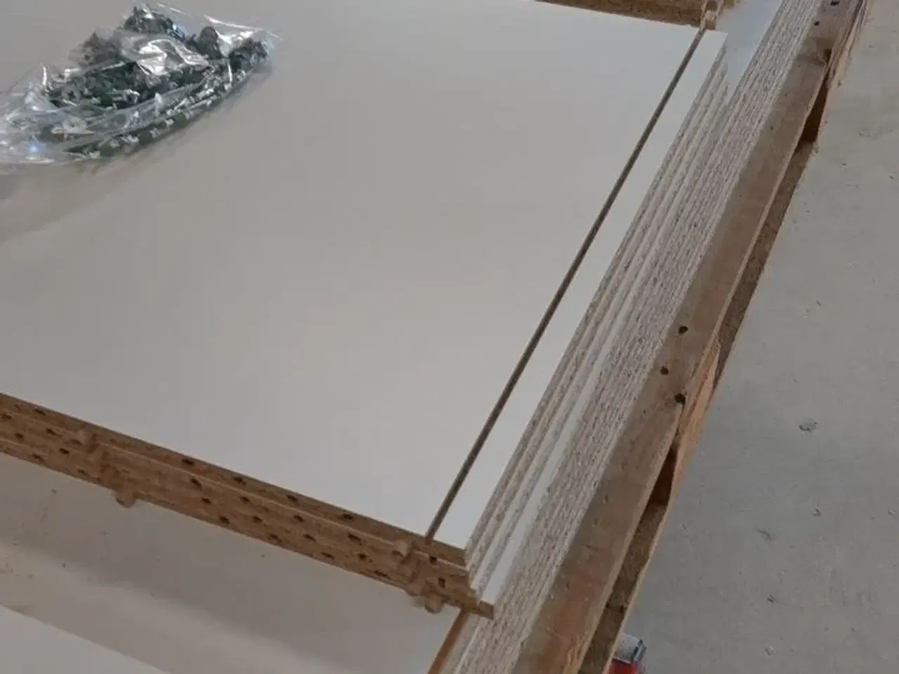 Billede 7 - 4 stk. usamlet højskabe H: 214,4 x B: 50 x D: 58,1 cm uden låger.