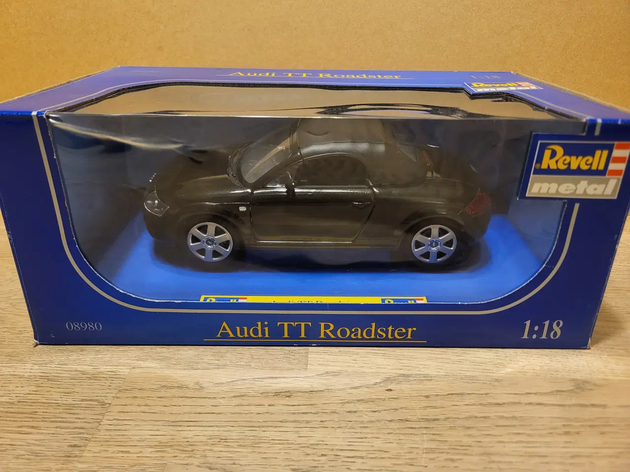 Billede 1 - Modelbiler Audi TT Roadster 1/18 - 200 kr.