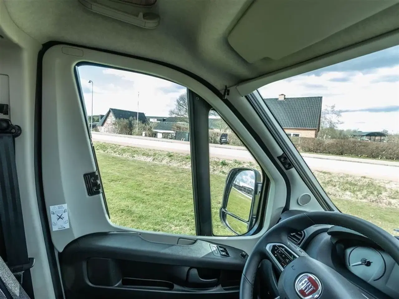 Billede 26 - 2023 - Knaus BoxStar 540 Road   Kompakt - Dieselvarme og kompressor køleskab mm.