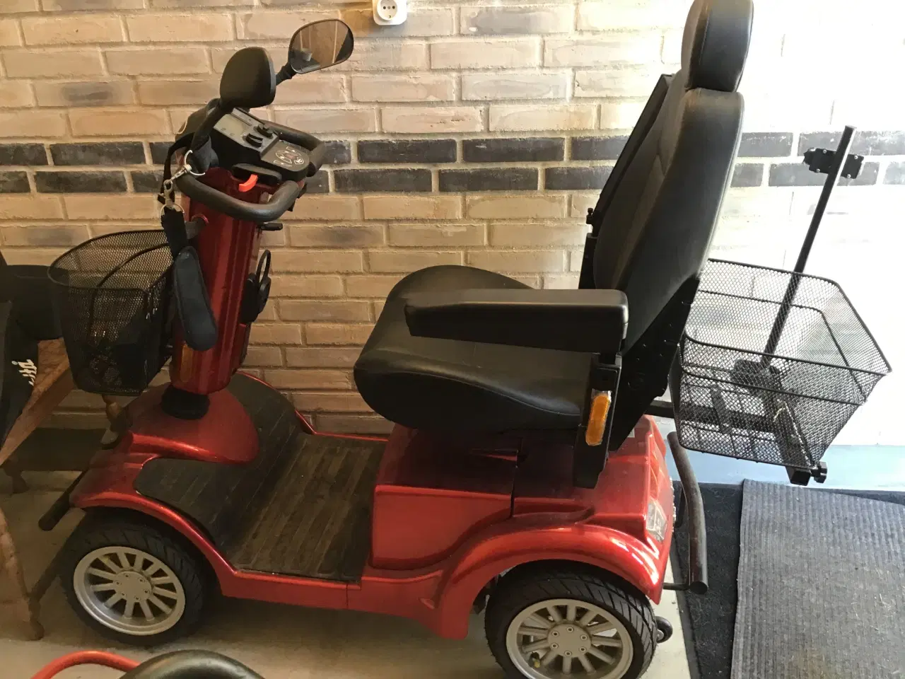Billede 2 - El-scooter, LM 500 A-rød