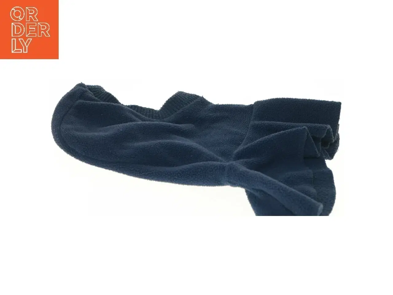 Billede 4 - Halsedisse med krave (str. 25x22 cm)