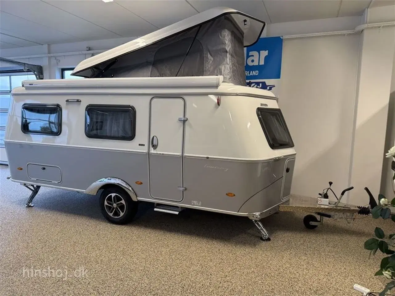 Billede 28 - 2025 - Eriba Touring   kult vogn fra Eriba med sovetag fra Hinshøj Caravan