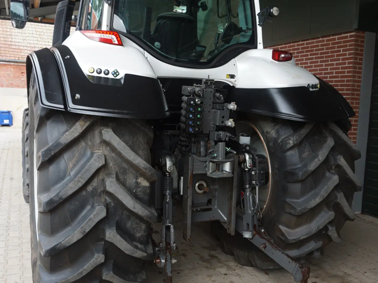 Billede 8 - Valtra T214 direct kun 3260 timer front-pto