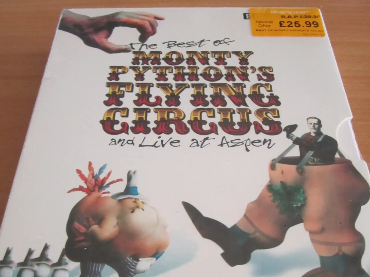 Billede 1 - THE BEST OF MONTY PYTHON`S. Flying Cirkus.