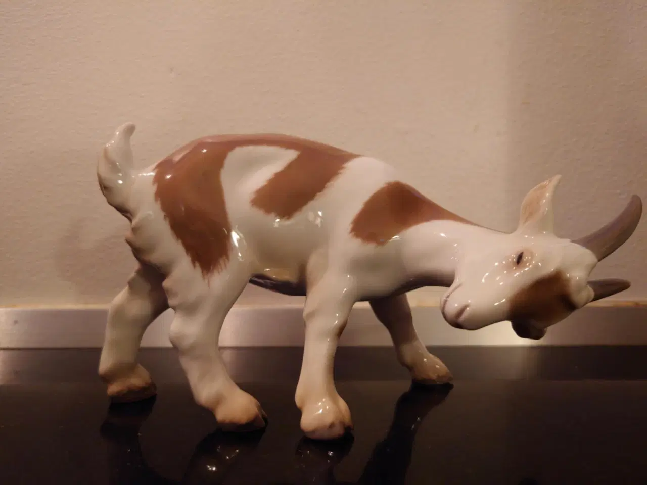 Billede 1 - keramik/porcelæns -figur