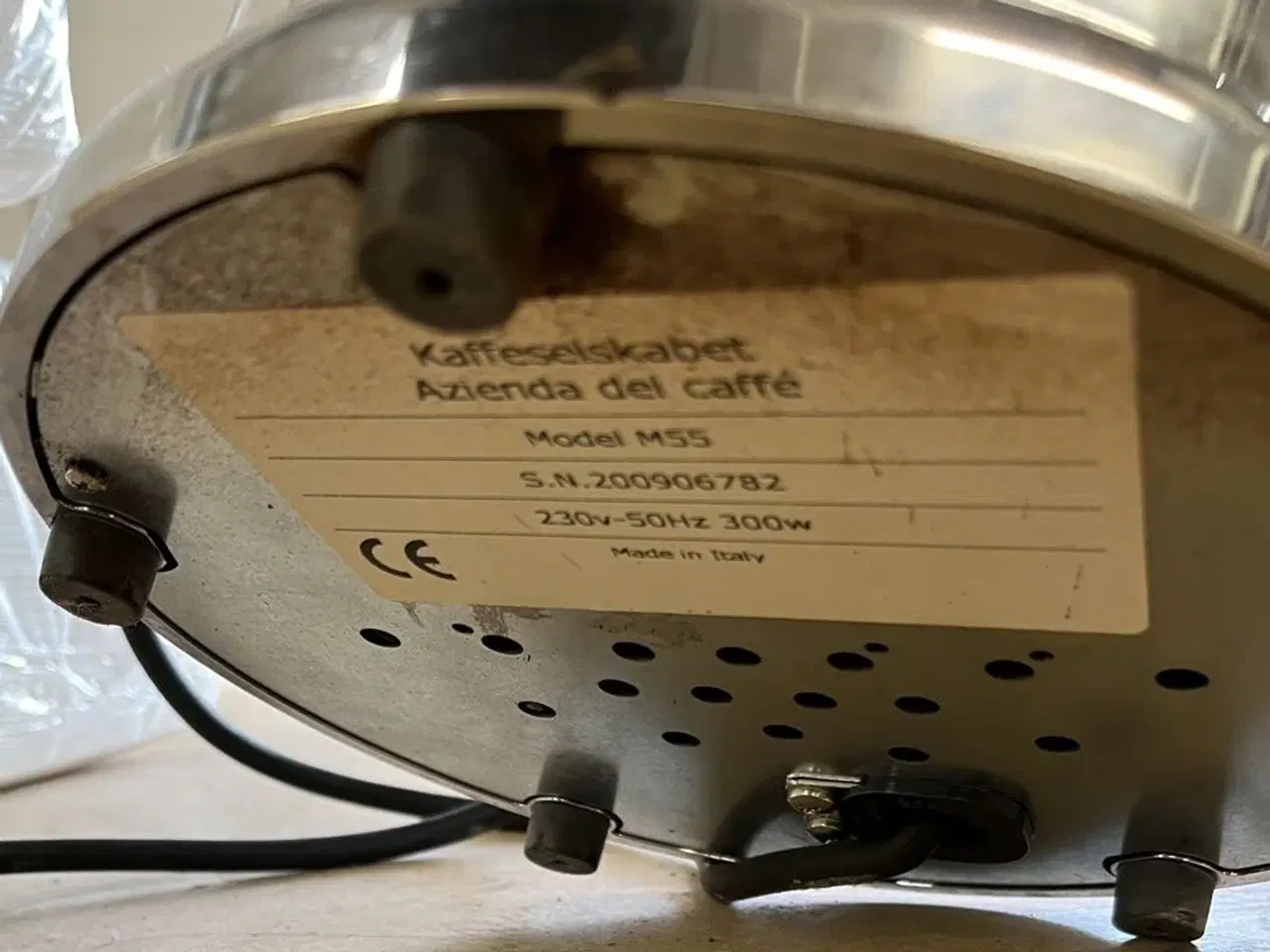 Billede 3 - Kaffekværn KAFFESELSKABET  M55 + 200 Stk. Farvefjerningsservietter