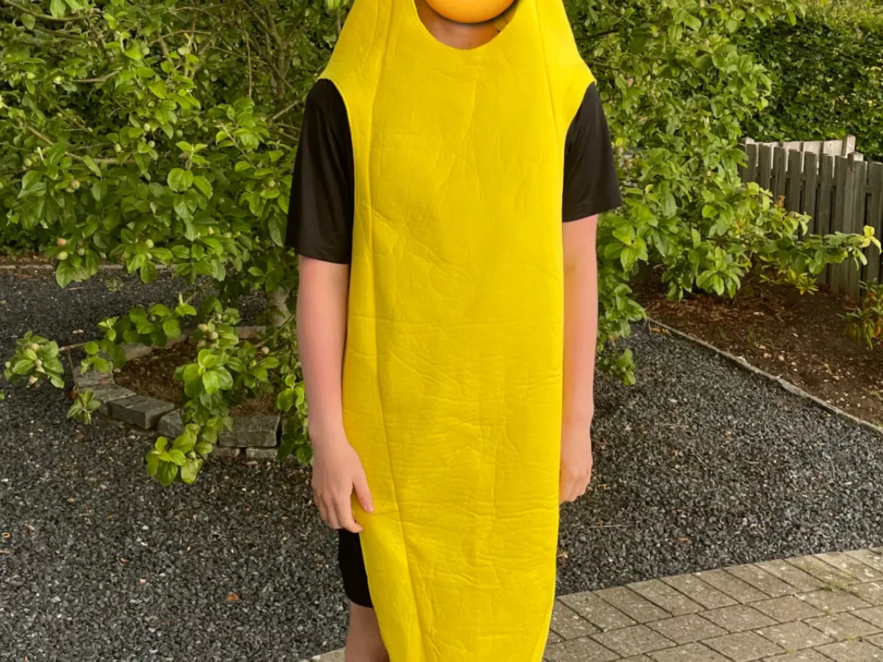 Billede 1 - Banan kostume til fastelavn eller sidste skoledag