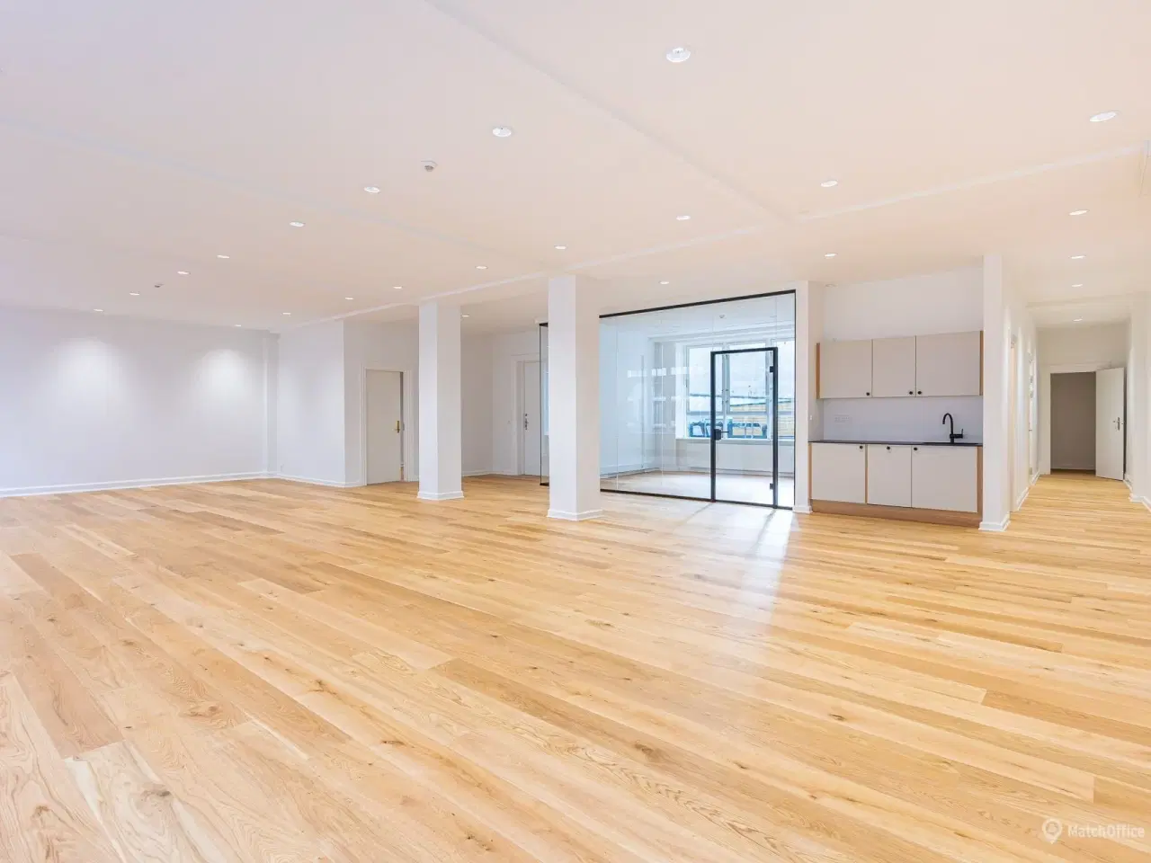 Billede 5 - Lækkert og gennemgribende nyistandsat kontorlejemål på 192 m²