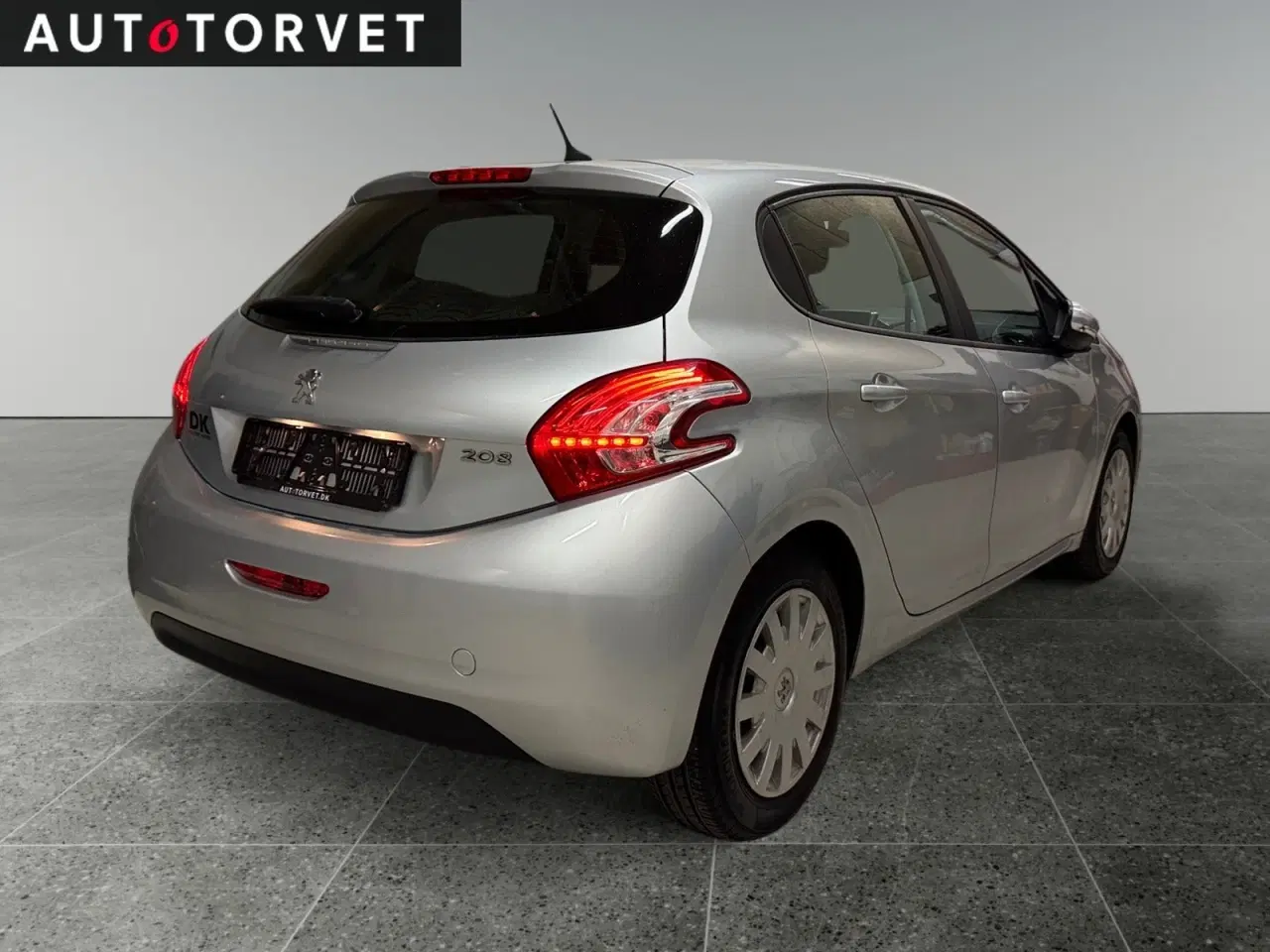 Billede 3 - Peugeot 208 1,2 VTi 82 Active Navigator