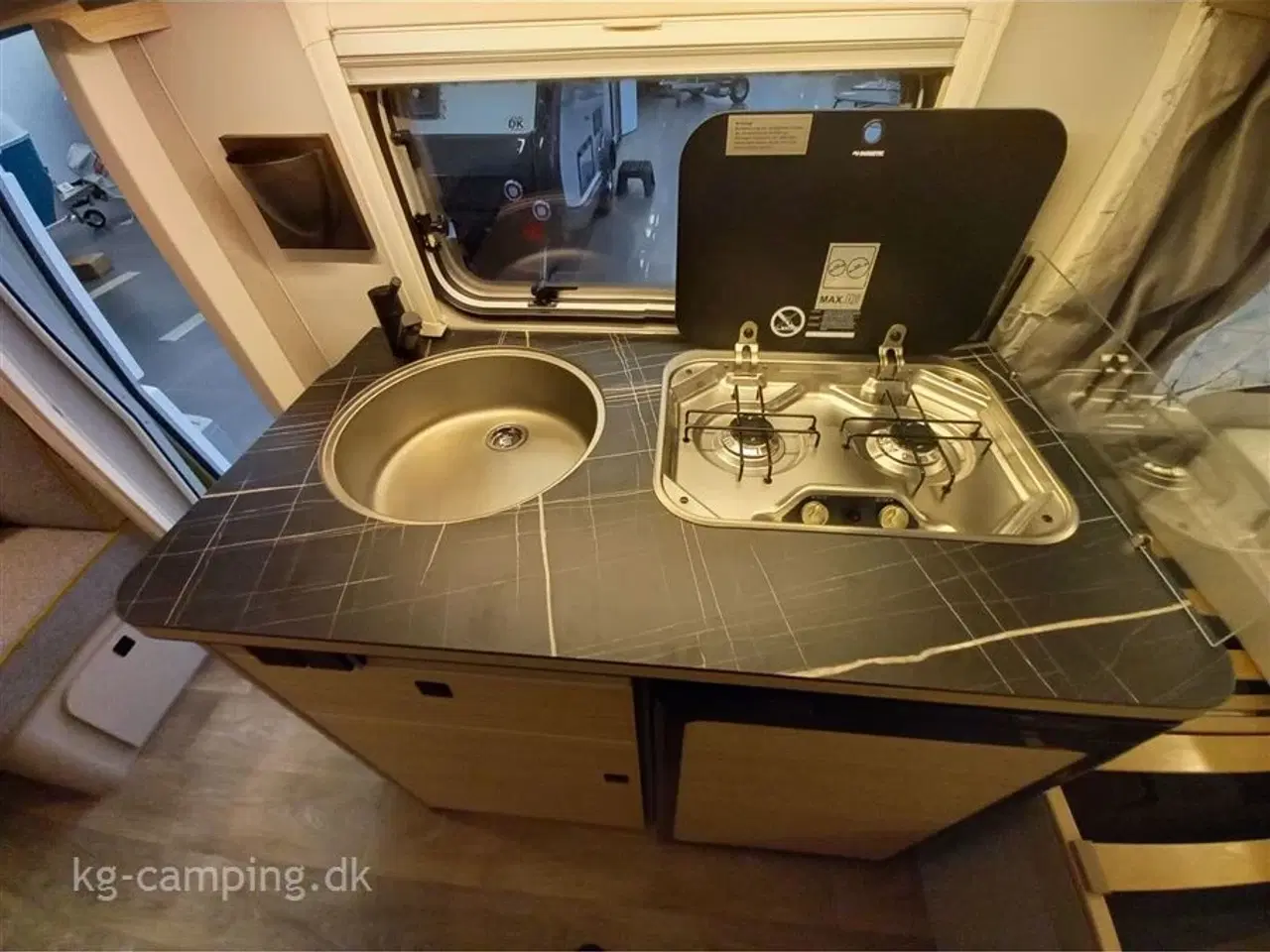 Billede 8 - 2024 - Eriba Touring 530 Nugget Gold TILBUD nedsat med kr. 18.000,- | Spækket med ekstraudstyr!