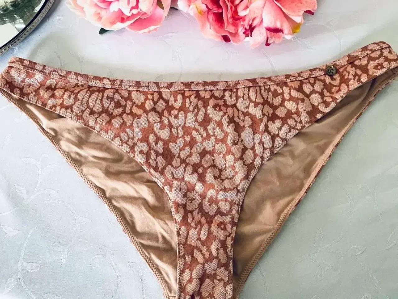 Billede 2 - Bikini top og bikini trusser