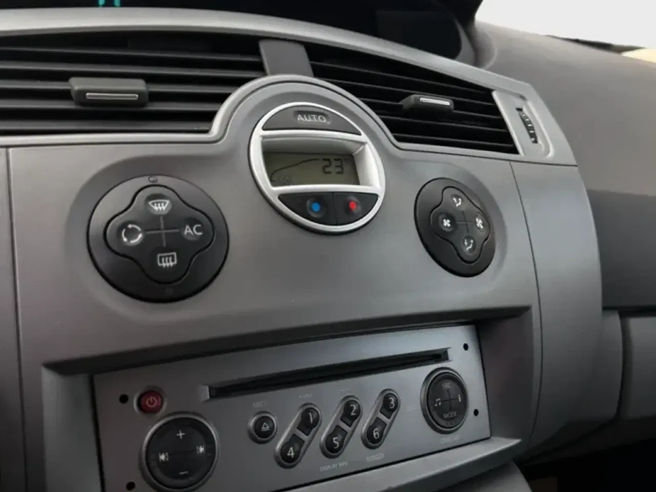 Billede 10 - Renault Grand Scenic II 2,0 Dynamique