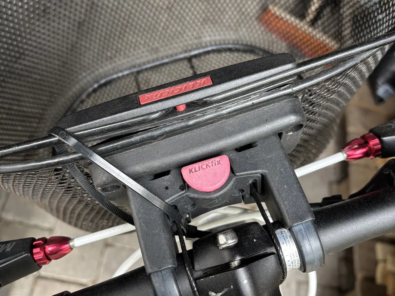Billede 6 - MBK citybike med Thule Yepp barnestol og klickfix 