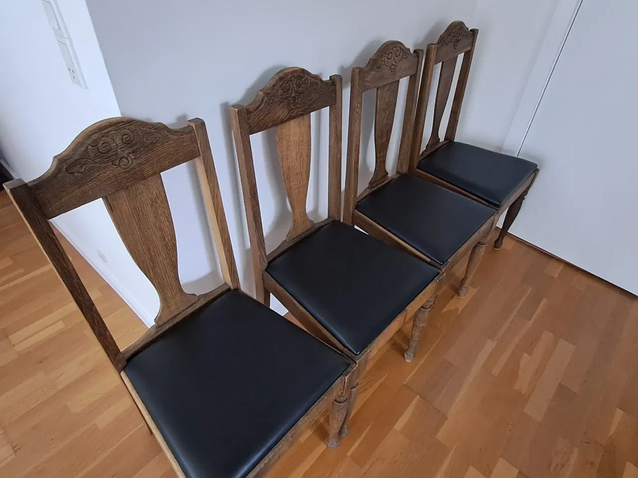 Billede 1 - Spisebordsstole fra Tarm Stole & Møbelfabrik.