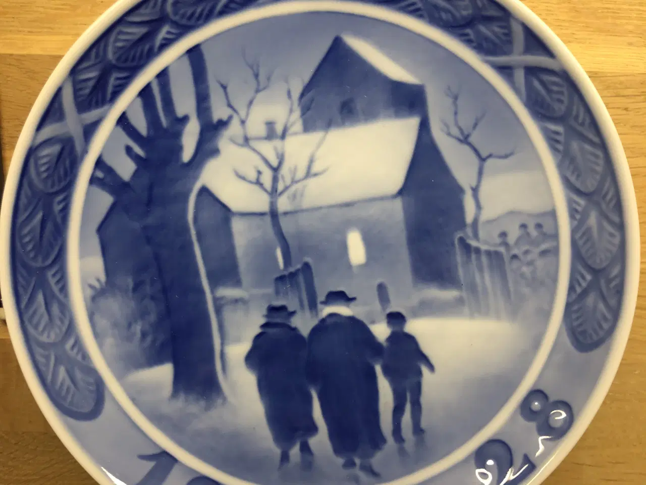 Billede 6 -  6 stk.Royal Copenhagen juleplatter