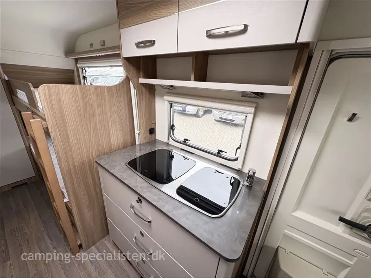 Billede 7 - 2018 - Bürstner Premio Plus 510 TK   Bürstner Premio Plus 510 TK 2018 - Se den nu hos Camping-Specialisten.dk