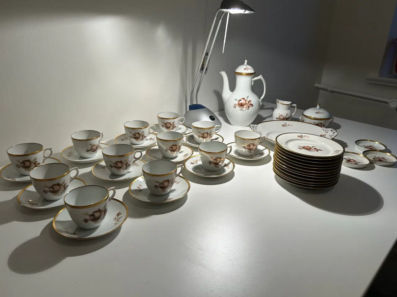 Billede 1 - Kaffestel Brun Rose 