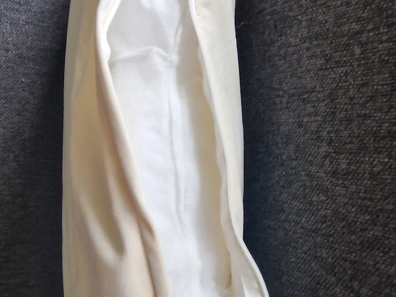 Billede 5 - Pyntepuder 2 stk, 25 x 45 cm