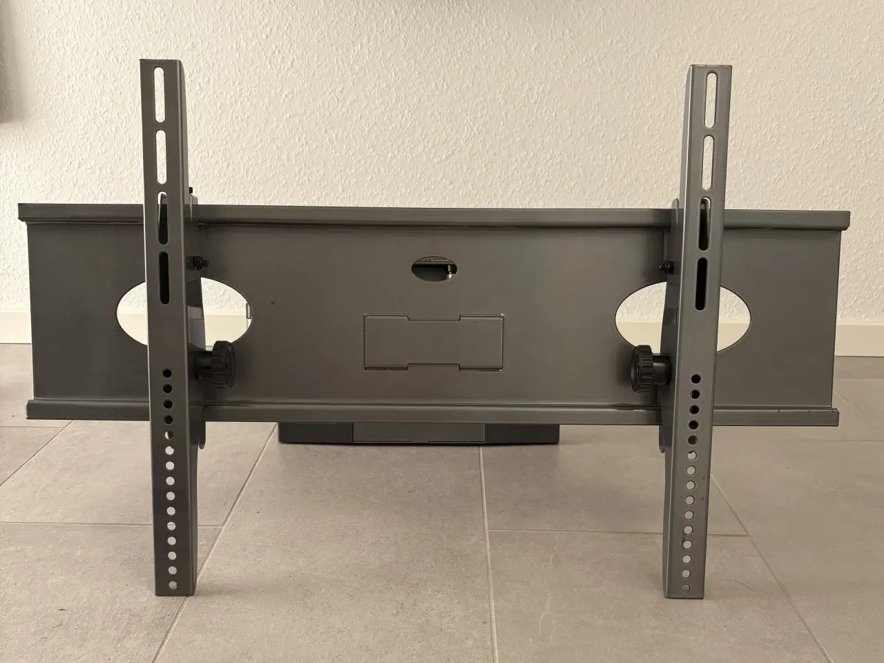 Billede 1 - Titan Vivanco tv-ophæng