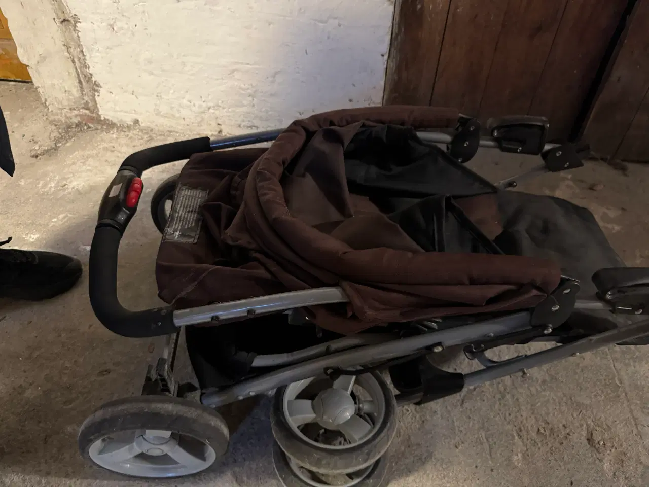 Billede 5 - God klapvogn der kan lægges helt ned.Perfekt kombi